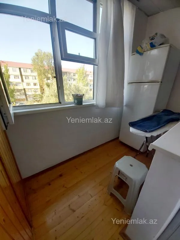 Satılır 3 otaqlı köhnə tikili 76 m²