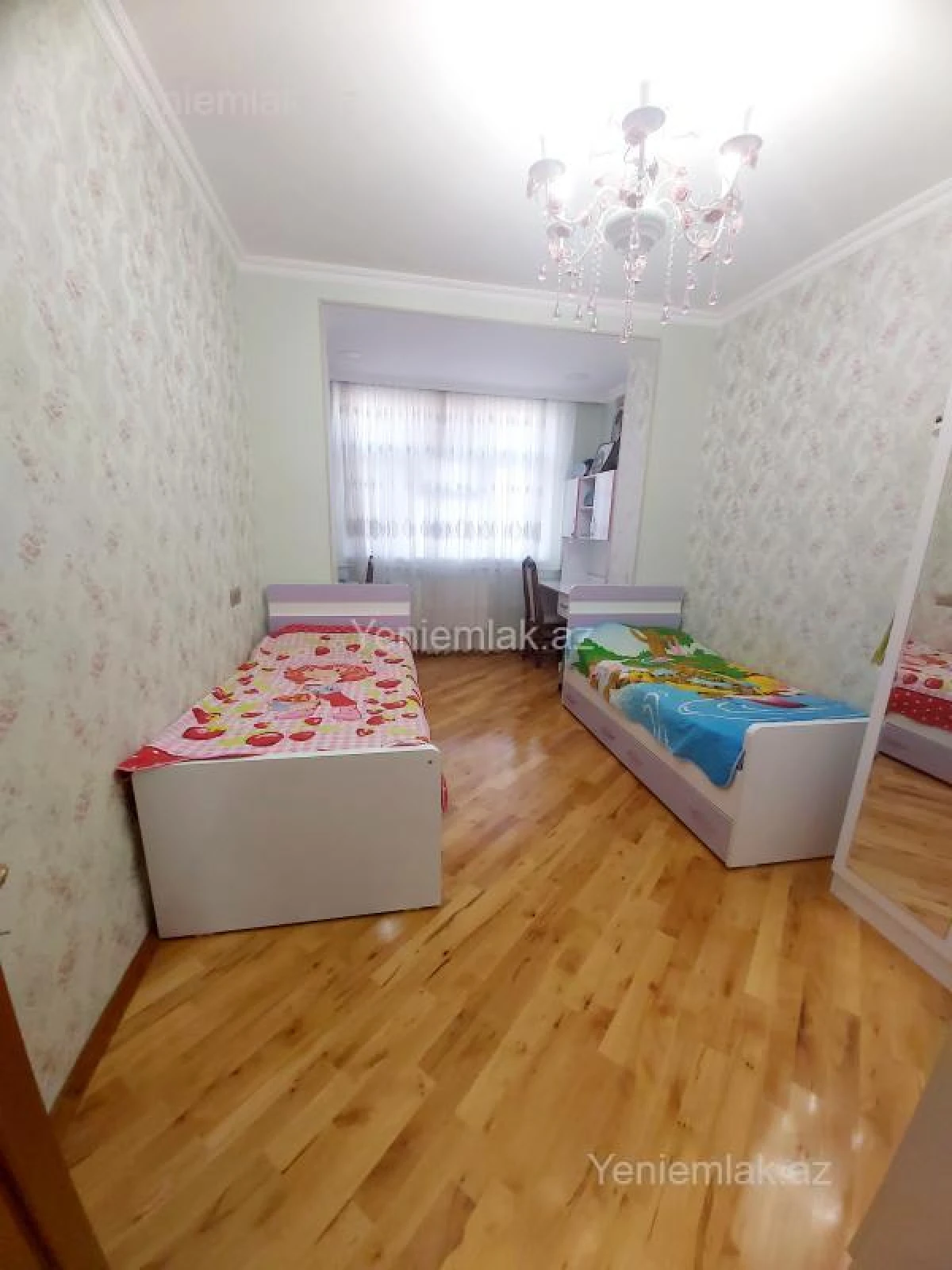Satılır 3 otaqlı köhnə tikili 76 m²
