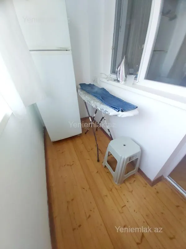 Satılır 3 otaqlı köhnə tikili 76 m²
