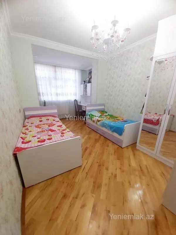 Satılır 3 otaqlı köhnə tikili 76 m²