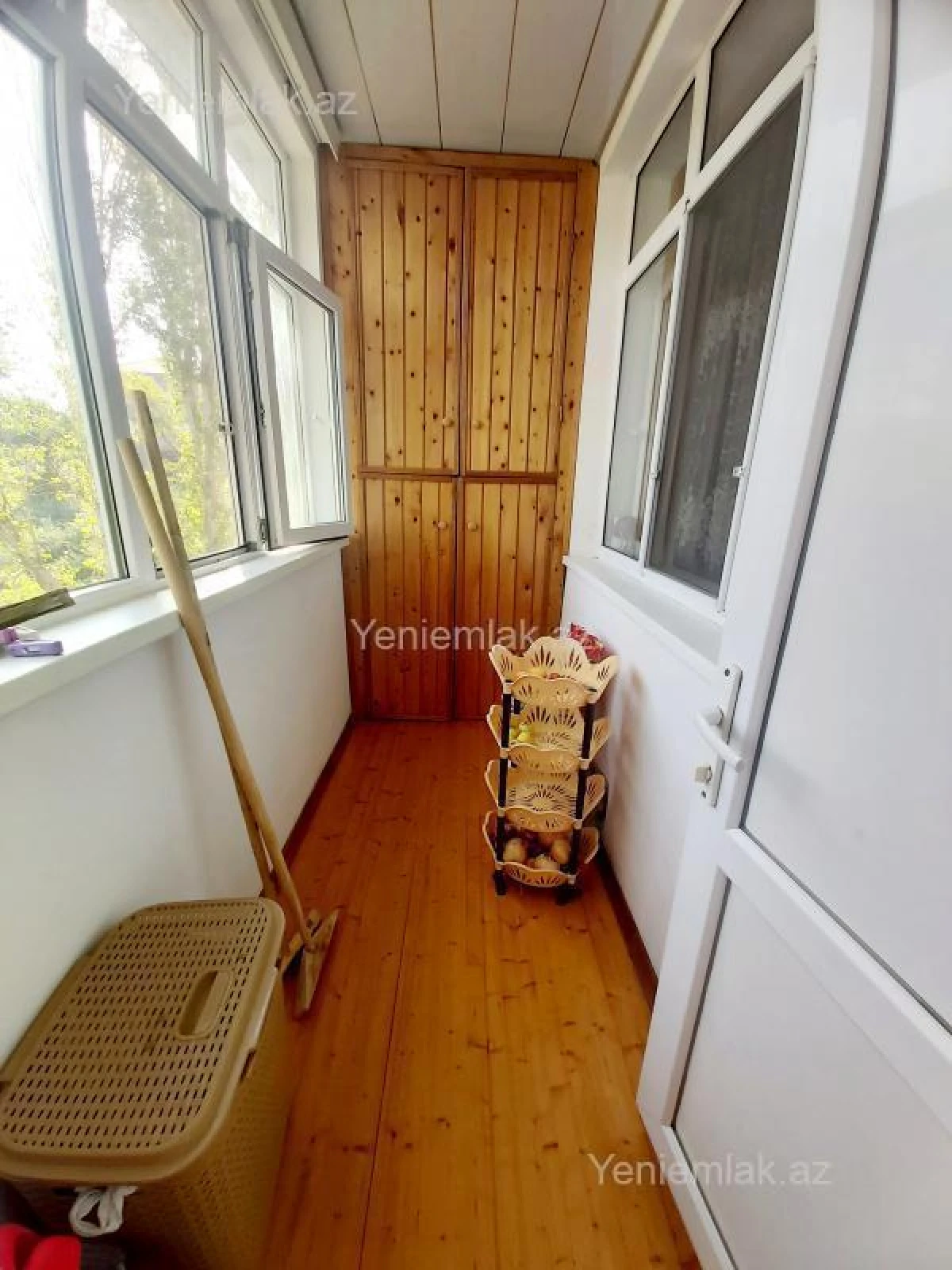 Satılır 3 otaqlı köhnə tikili 76 m²