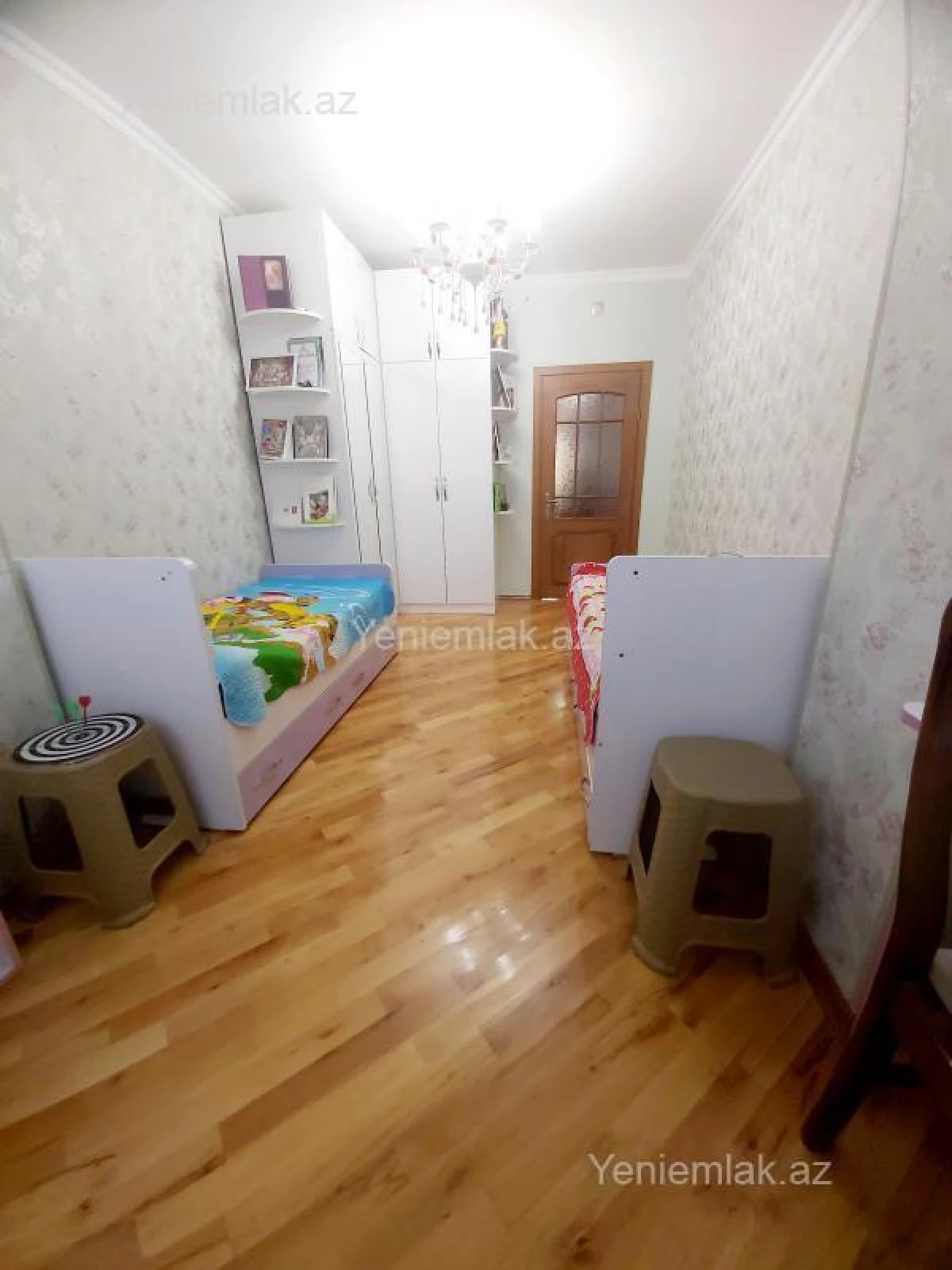 Satılır 3 otaqlı köhnə tikili 76 m²