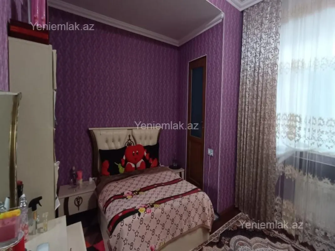 Satılır 5 otaqlı həyət evi 170 m²