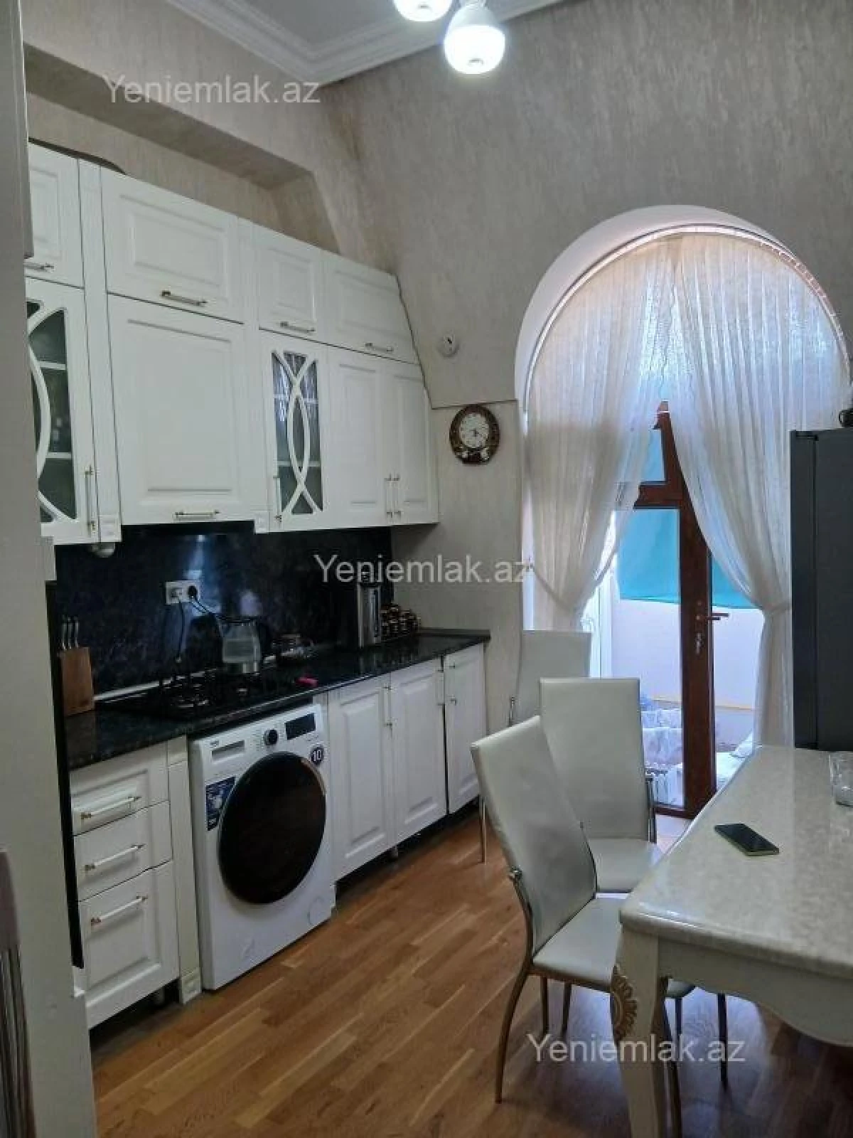 Satılır 4 otaqlı yeni tikili 105 m²