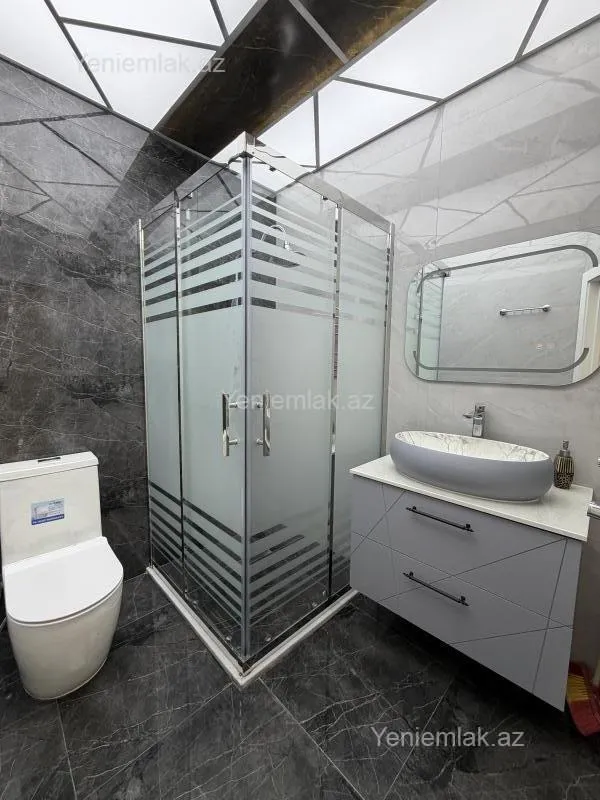 Satılır 3 otaqlı yeni tikili 100 m²