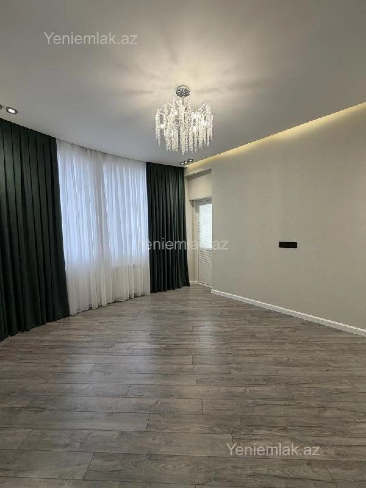 Satılır 3 otaqlı yeni tikili 100 m²