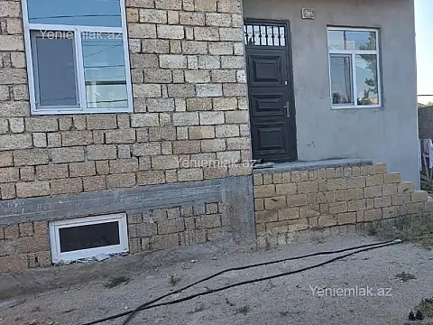 Satılır 5 otaqlı həyət evi 160 m²