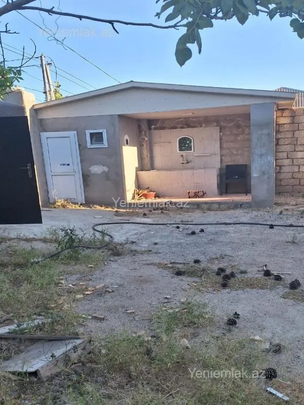 Satılır 5 otaqlı həyət evi 160 m²