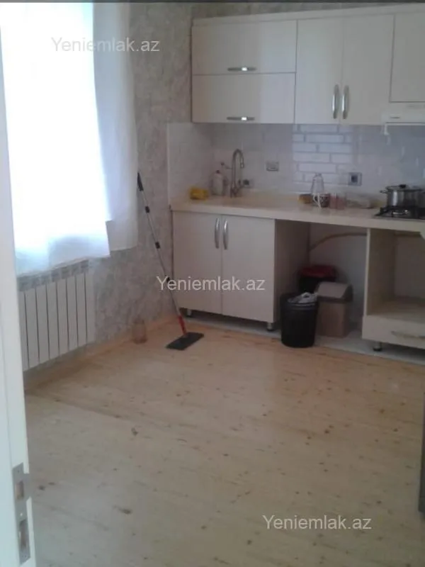 Satılır 5 otaqlı həyət evi 160 m²