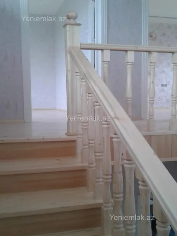 Satılır 5 otaqlı həyət evi 160 m²