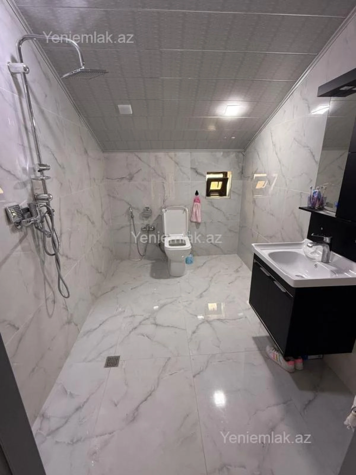 Satılır 5 otaqlı həyət evi 150 m²