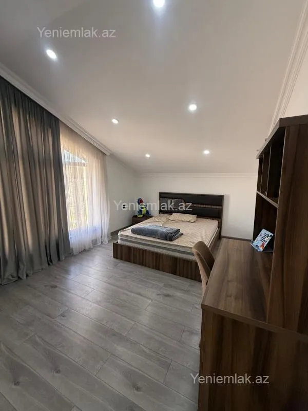 Satılır 5 otaqlı həyət evi 150 m²