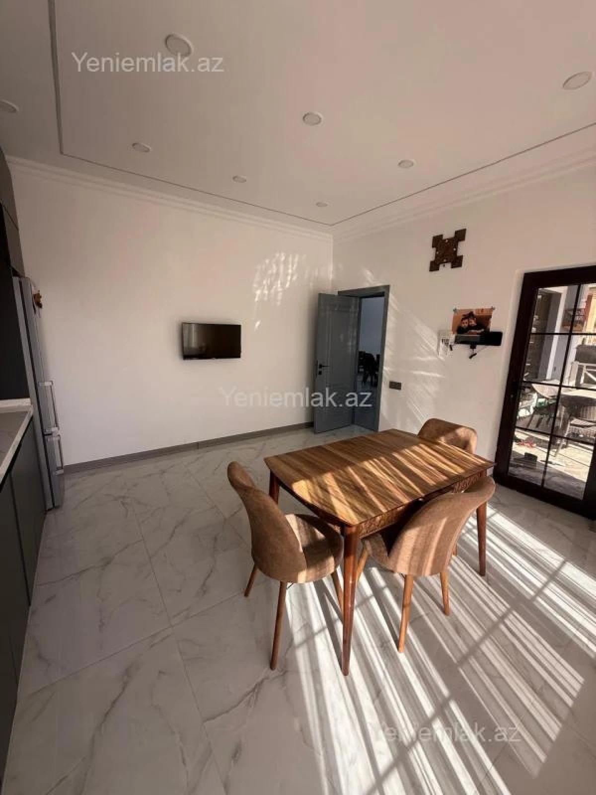Satılır 5 otaqlı həyət evi 150 m²