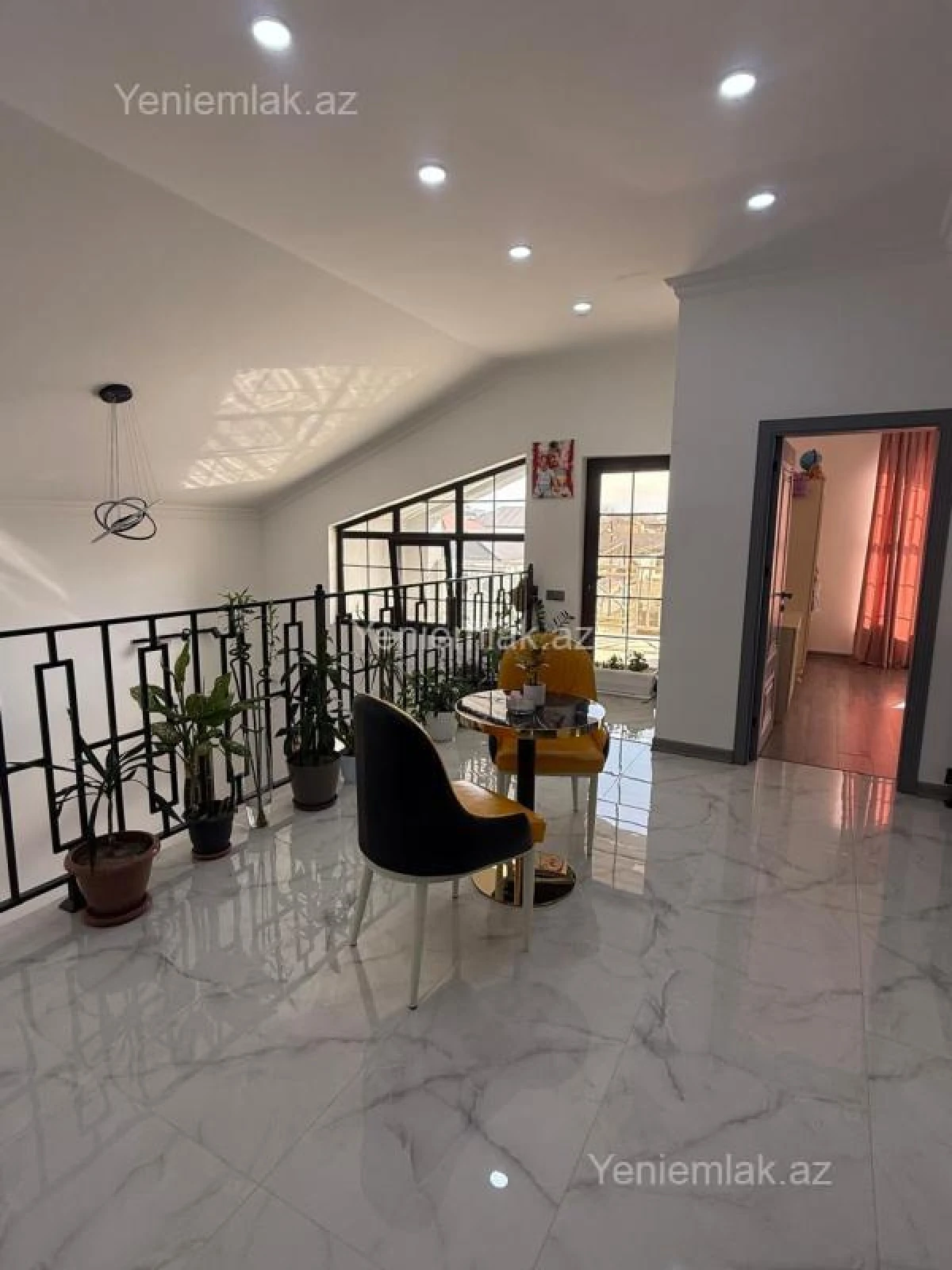 Satılır 5 otaqlı həyət evi 150 m²