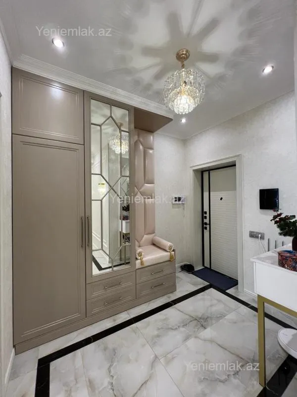 Satılır 2 otaqlı yeni tikili 100 m²