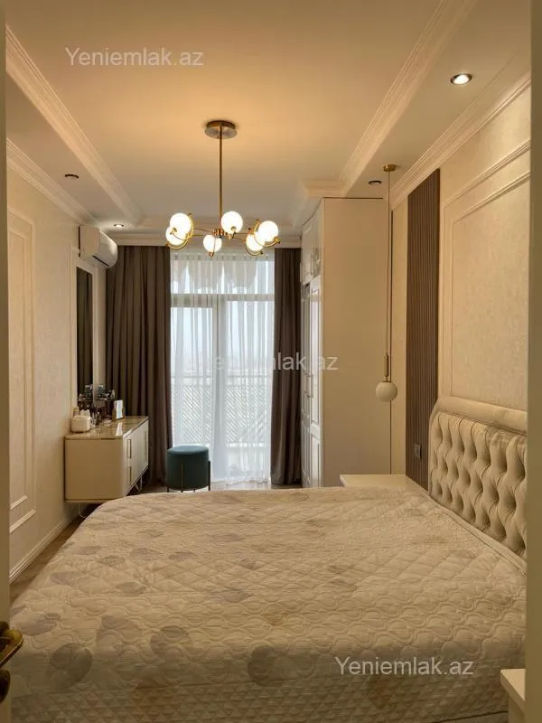 Satılır 2 otaqlı yeni tikili 100 m²