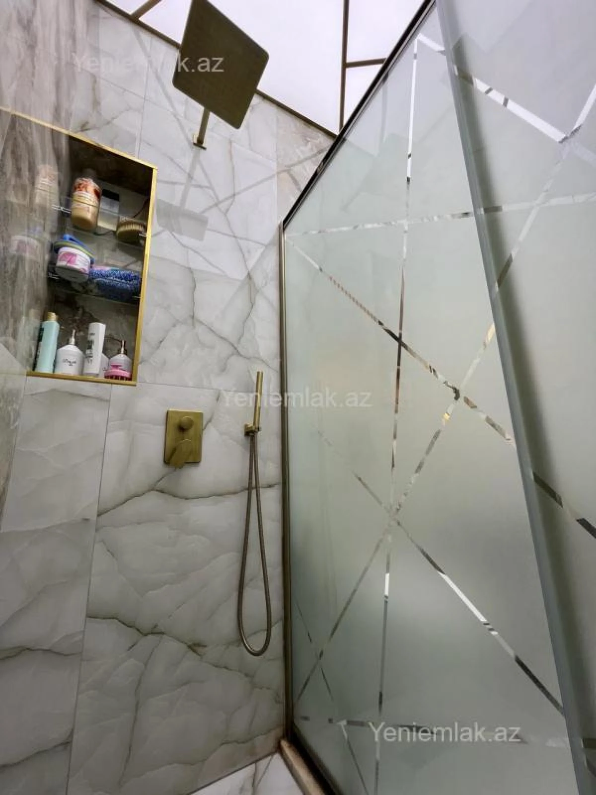 Satılır 2 otaqlı yeni tikili 100 m²