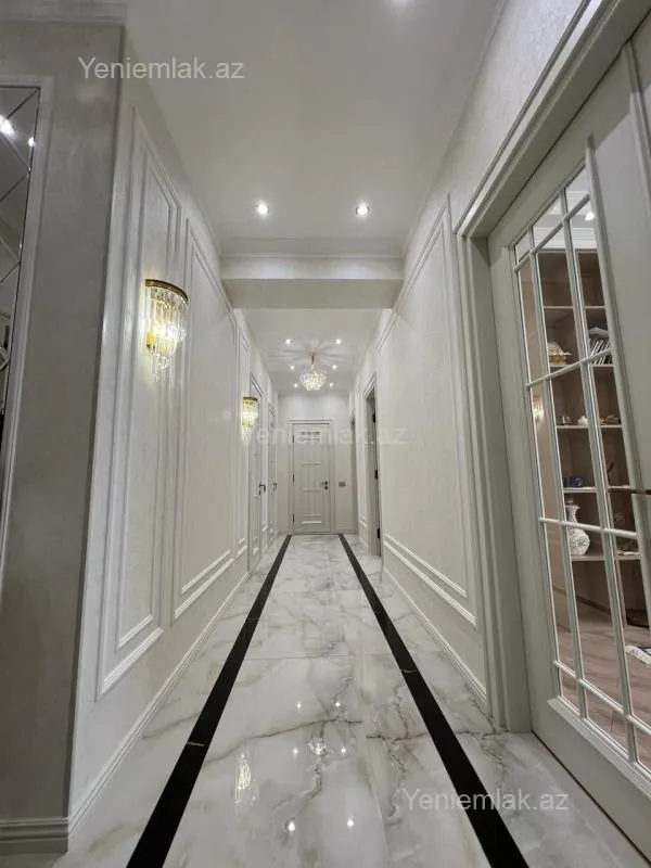 Satılır 2 otaqlı yeni tikili 100 m²