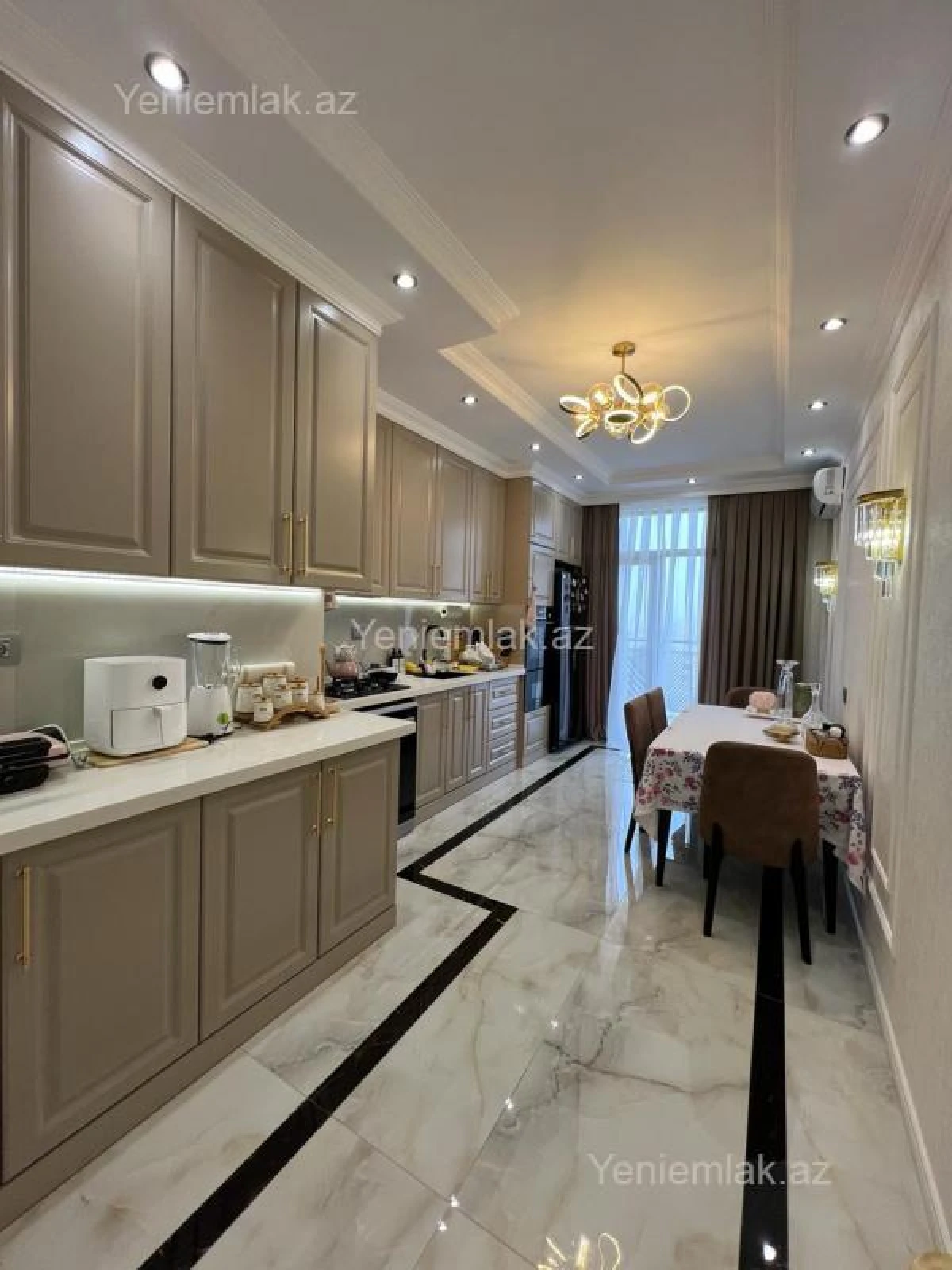 Satılır 2 otaqlı yeni tikili 100 m²