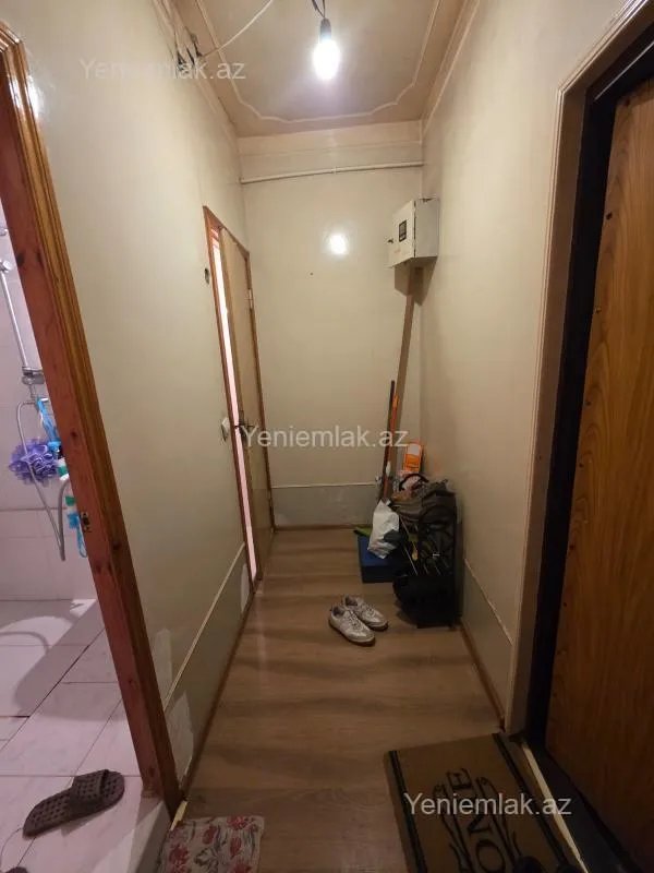 Satılır 1 otaqlı köhnə tikili 35 m²