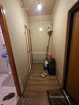 Satılır 1 otaqlı köhnə tikili 35 m²