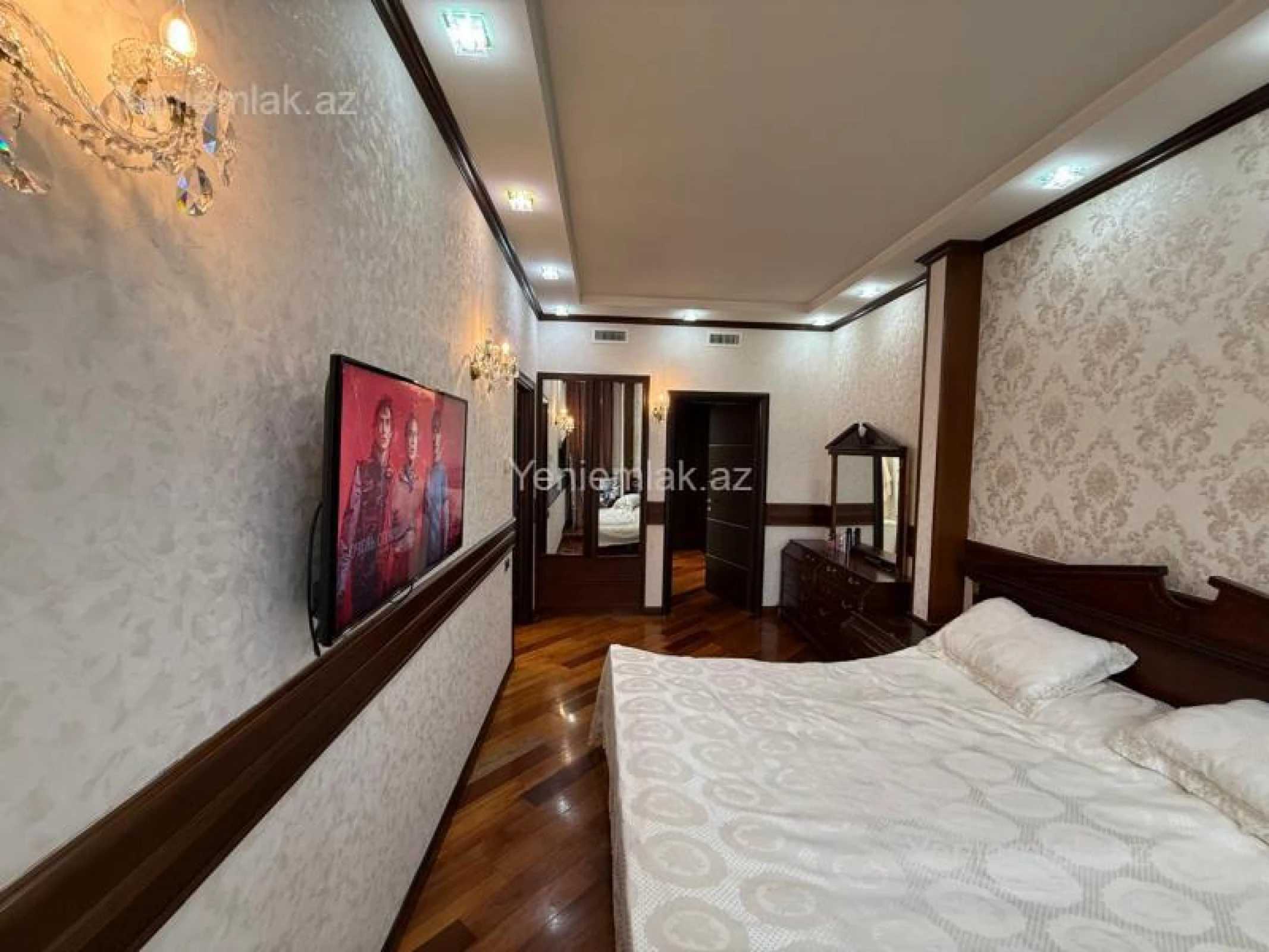 Satılır 3 otaqlı köhnə tikili 100 m²