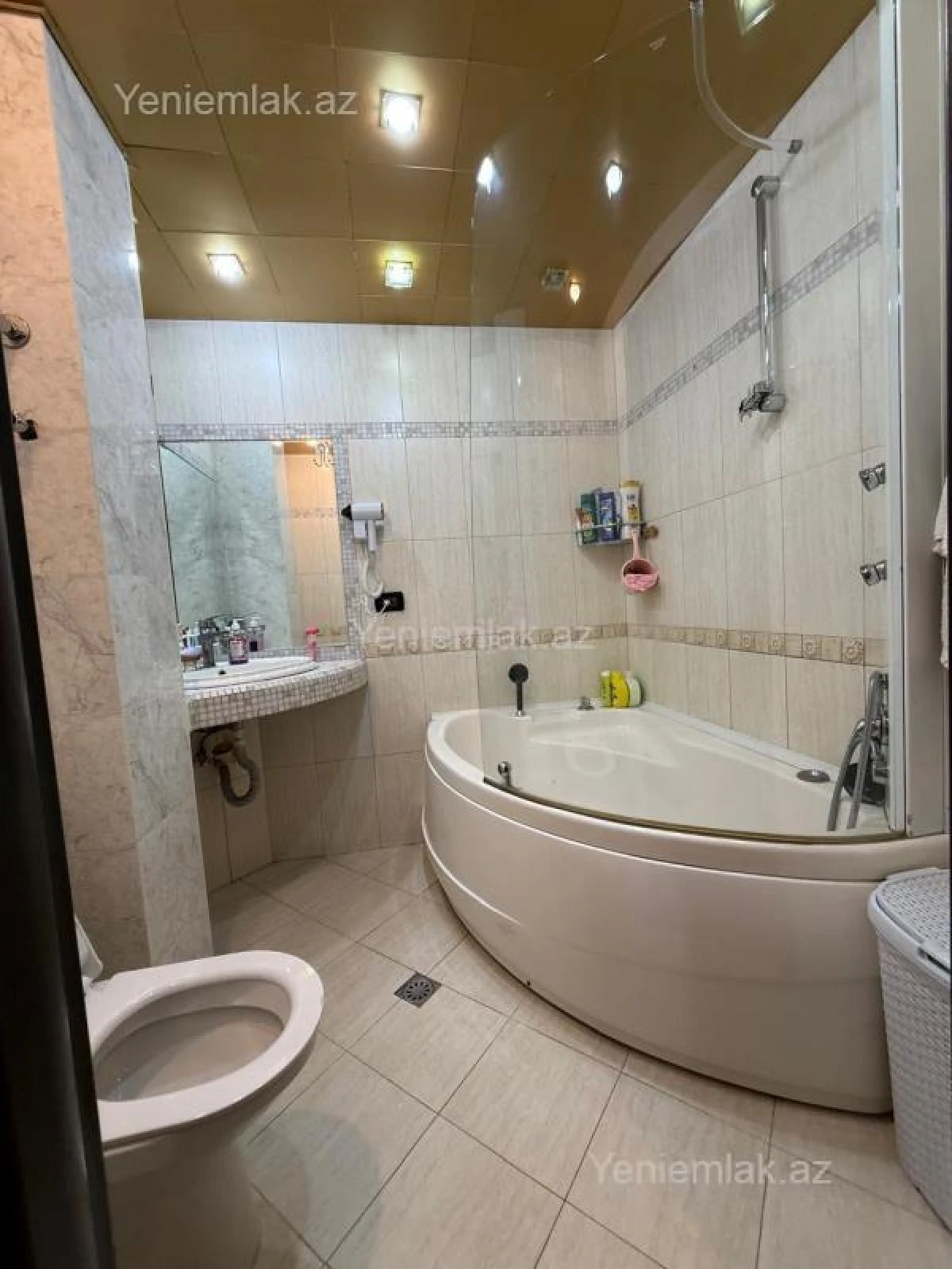 Satılır 3 otaqlı köhnə tikili 100 m²