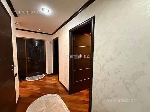 Satılır 3 otaqlı köhnə tikili 100 m²