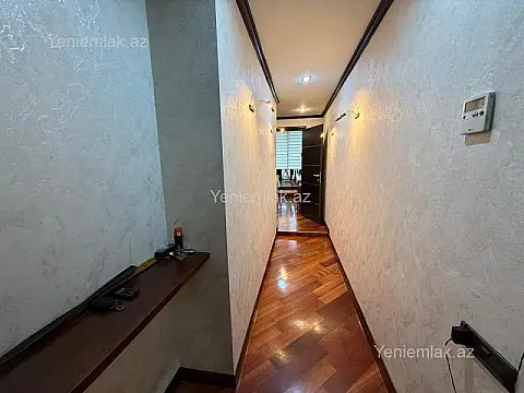 Satılır 3 otaqlı köhnə tikili 100 m²