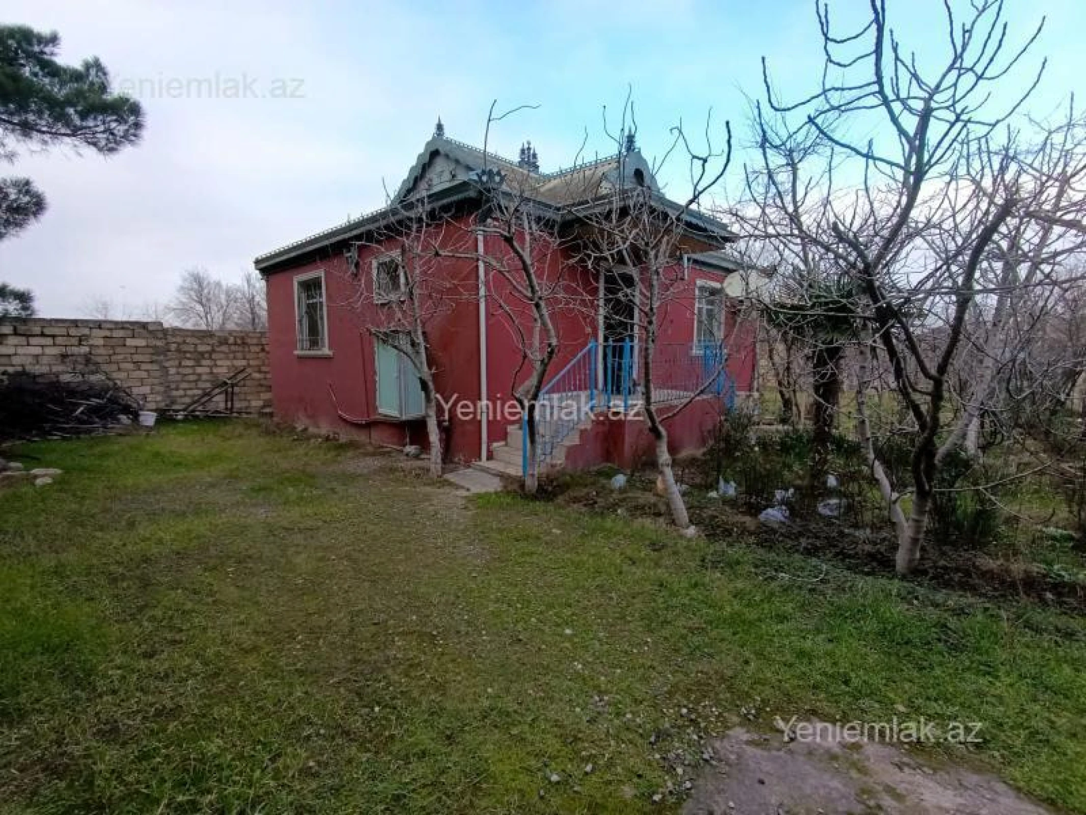 Satılır 3 otaqlı həyət evi 150 m²