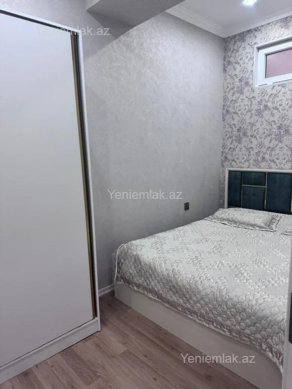 Satılır 4 otaqlı yeni tikili 150 m²