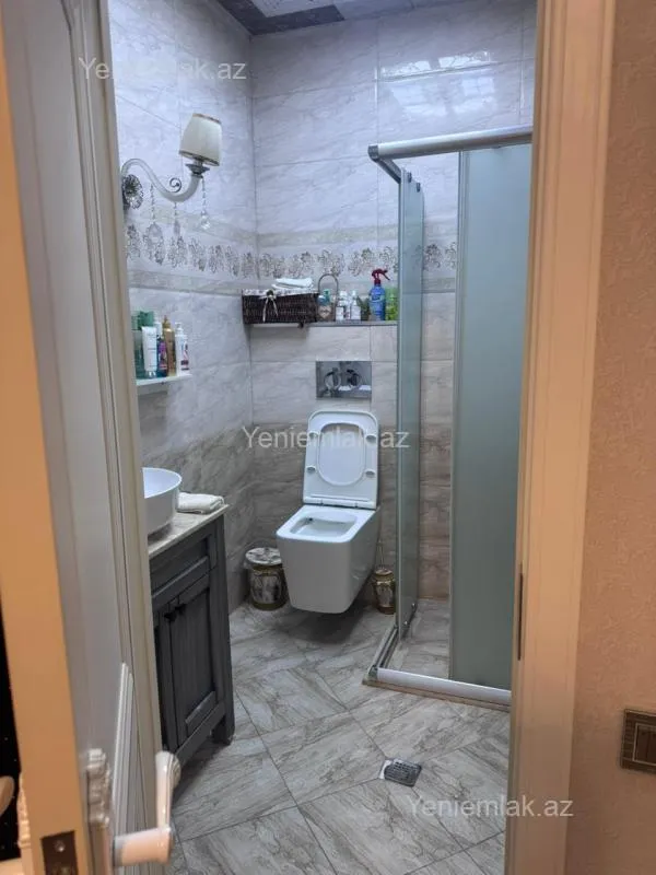 Satılır 4 otaqlı yeni tikili 150 m²