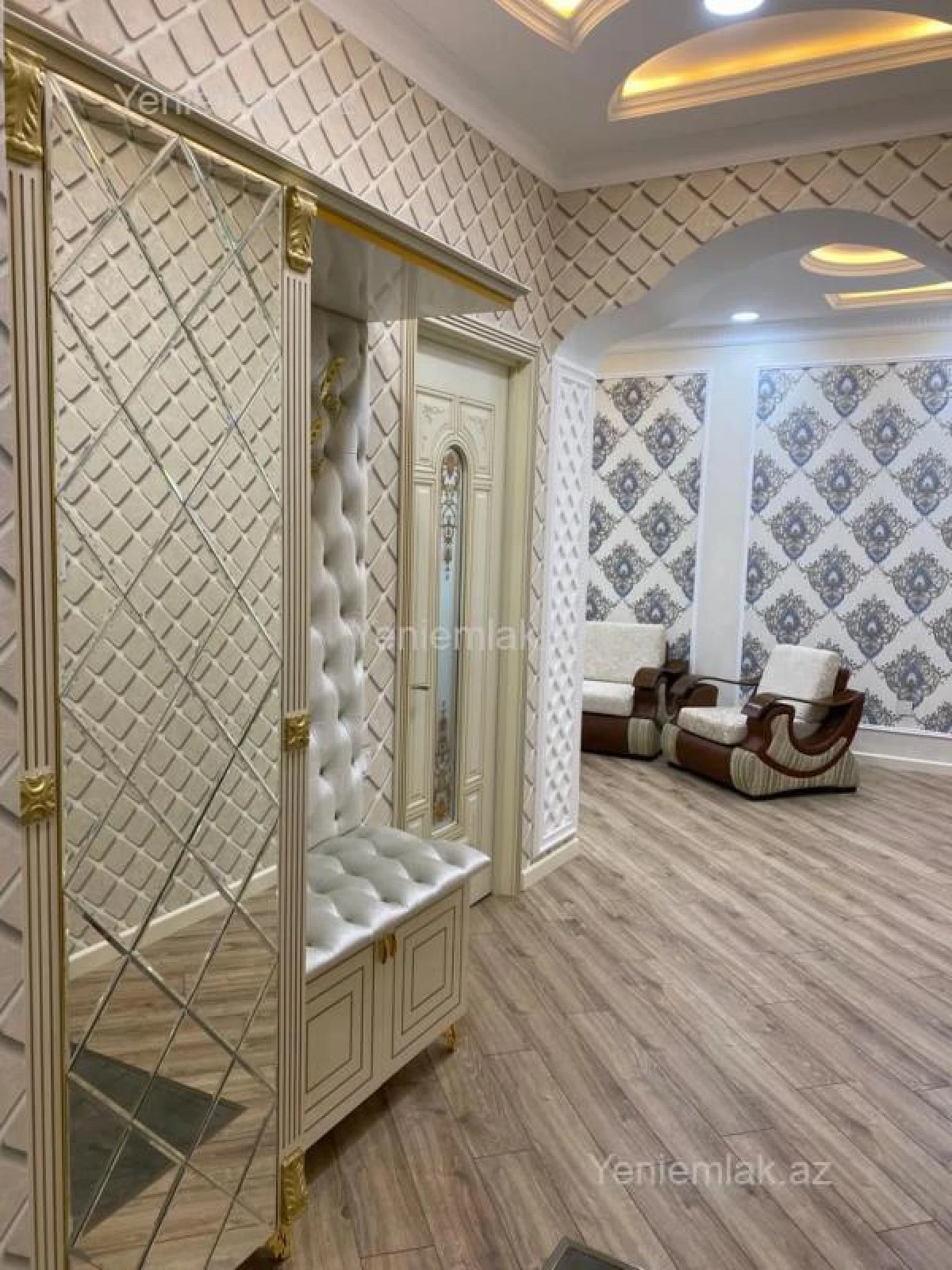 Satılır 2 otaqlı yeni tikili 95 m²