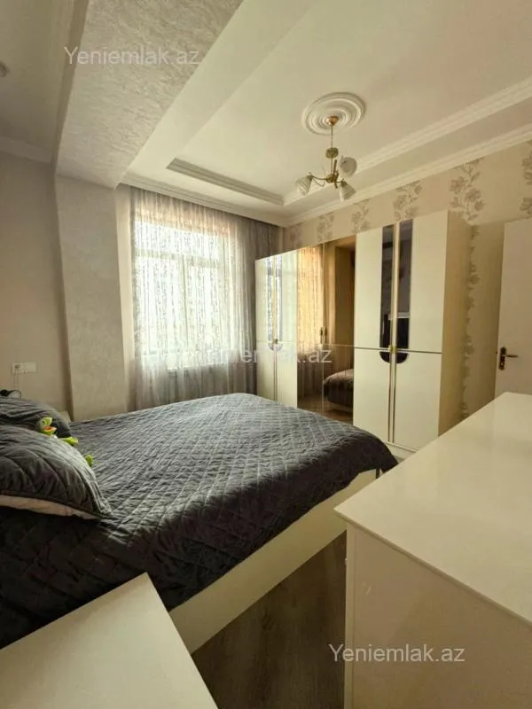 Satılır 2 otaqlı yeni tikili 85 m²