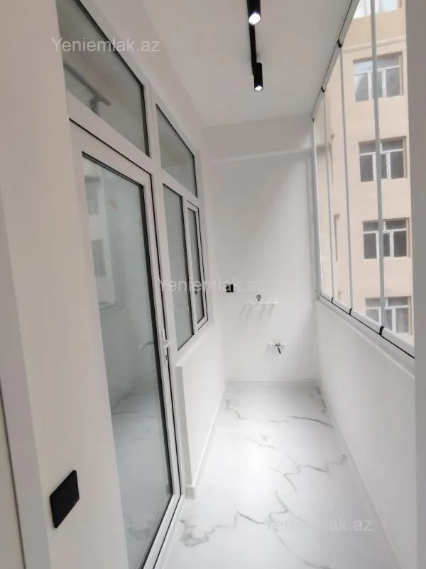 Satılır 3 otaqlı yeni tikili 62 m²