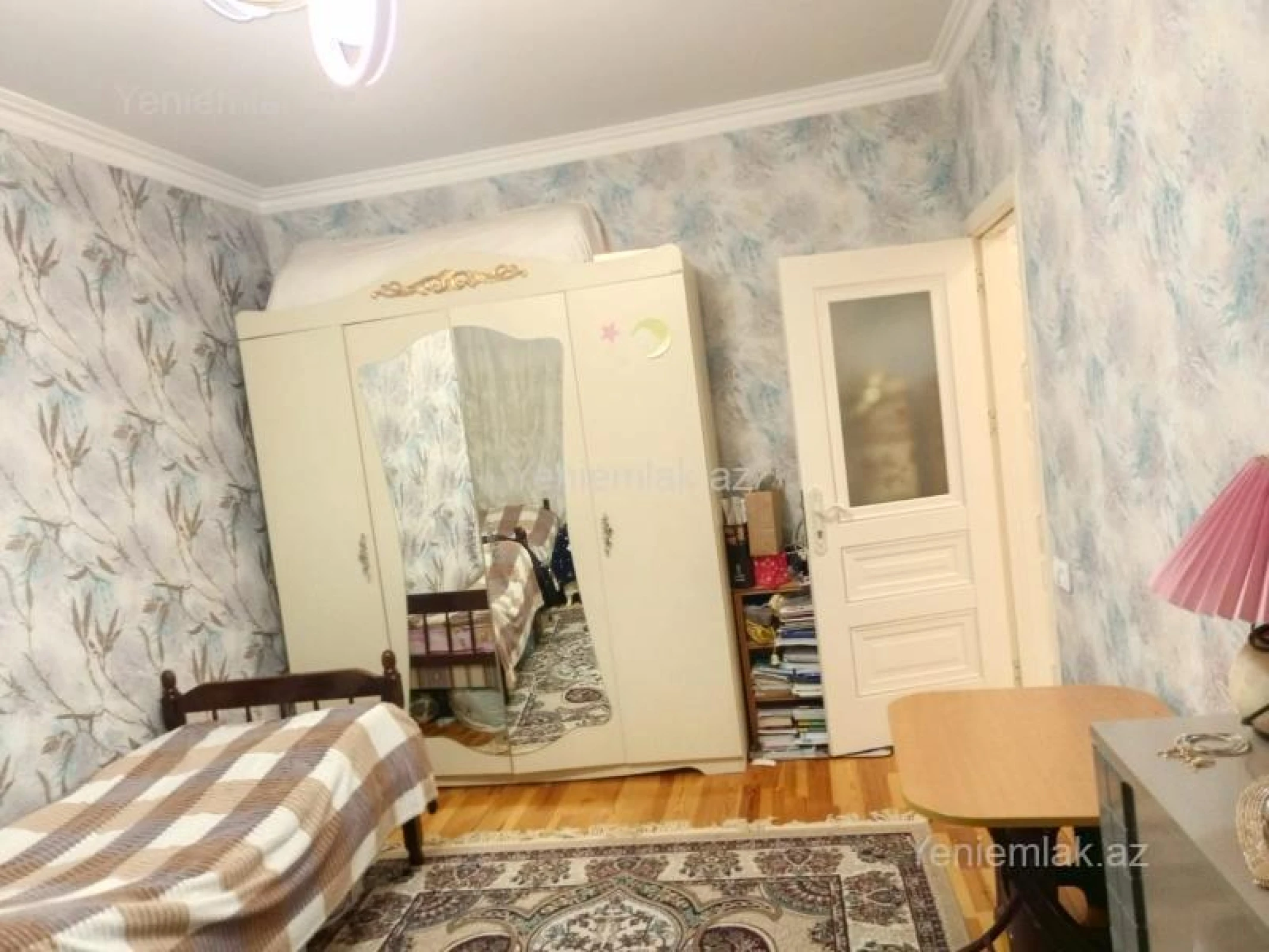 Satılır 5 otaqlı köhnə tikili 125 m²