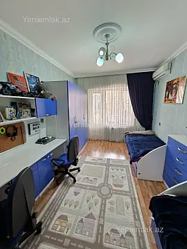 Satılır 3 otaqlı köhnə tikili 80 m²