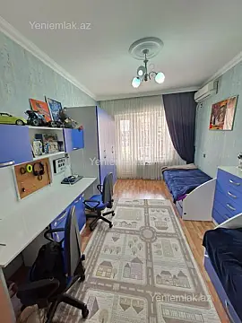 Satılır 3 otaqlı köhnə tikili 80 m²