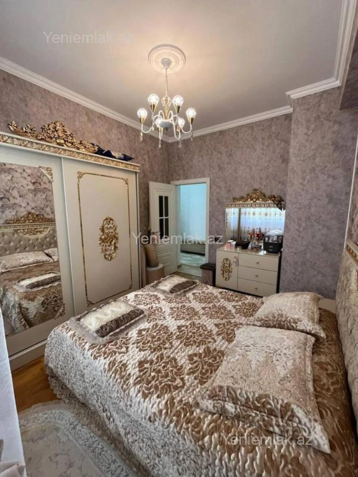 Satılır 2 otaqlı yeni tikili 60 m²