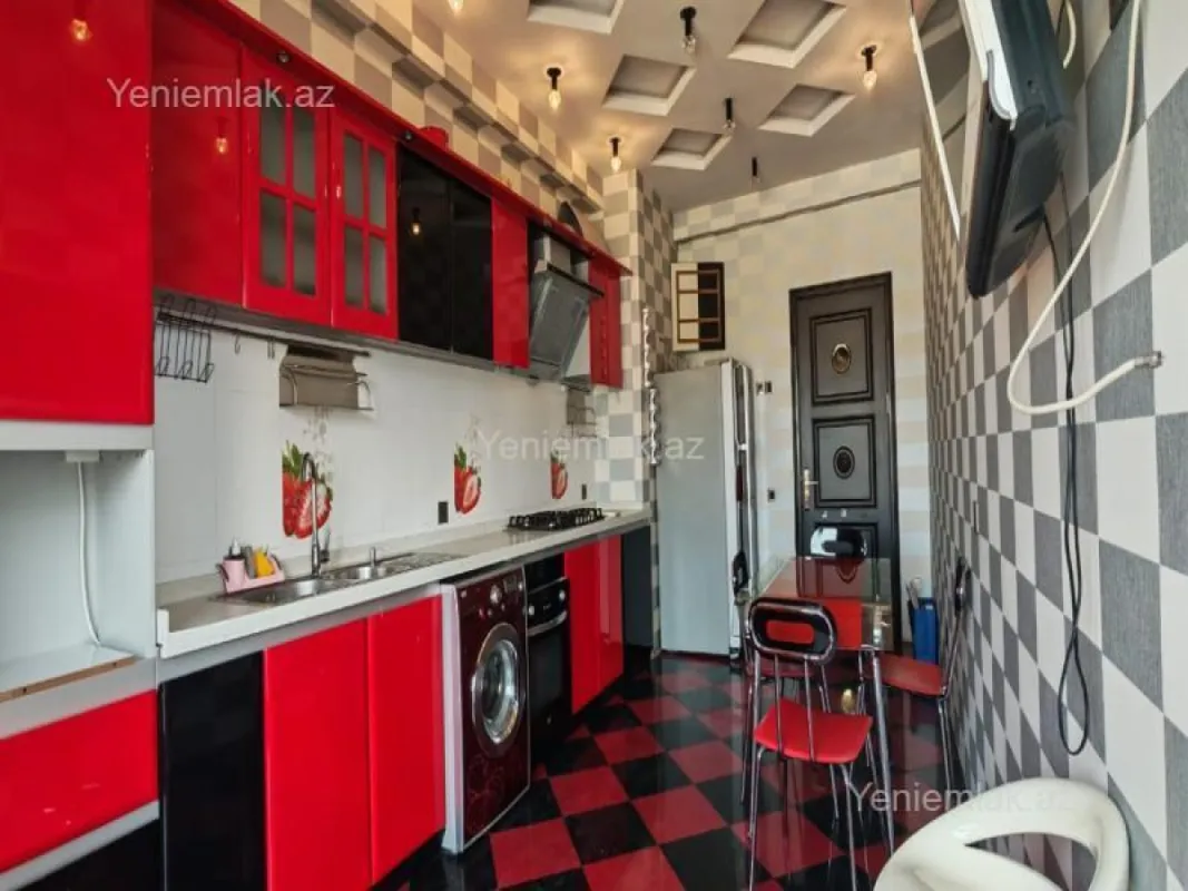 Satılır 4 otaqlı yeni tikili 182 m²