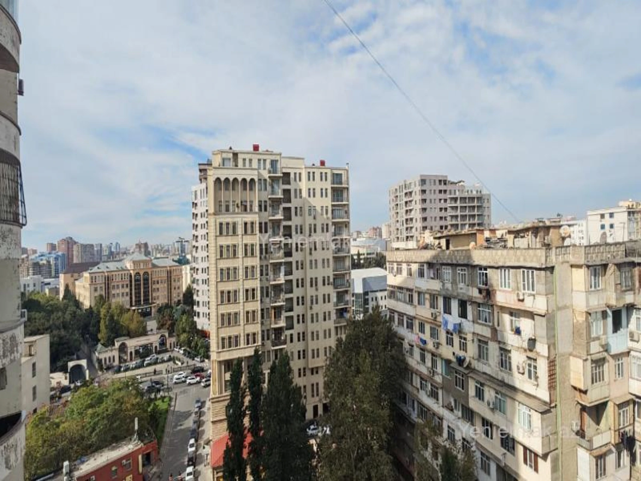 Satılır 4 otaqlı yeni tikili 182 m²