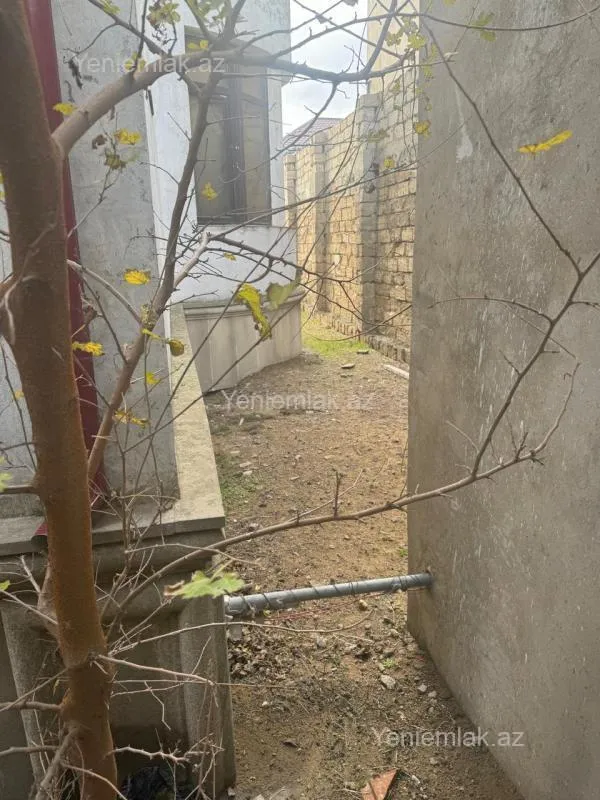 Satılır 5 otaqlı həyət evi 429 m²