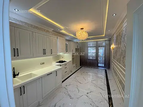 Satılır 3 otaqlı yeni tikili 136 m²