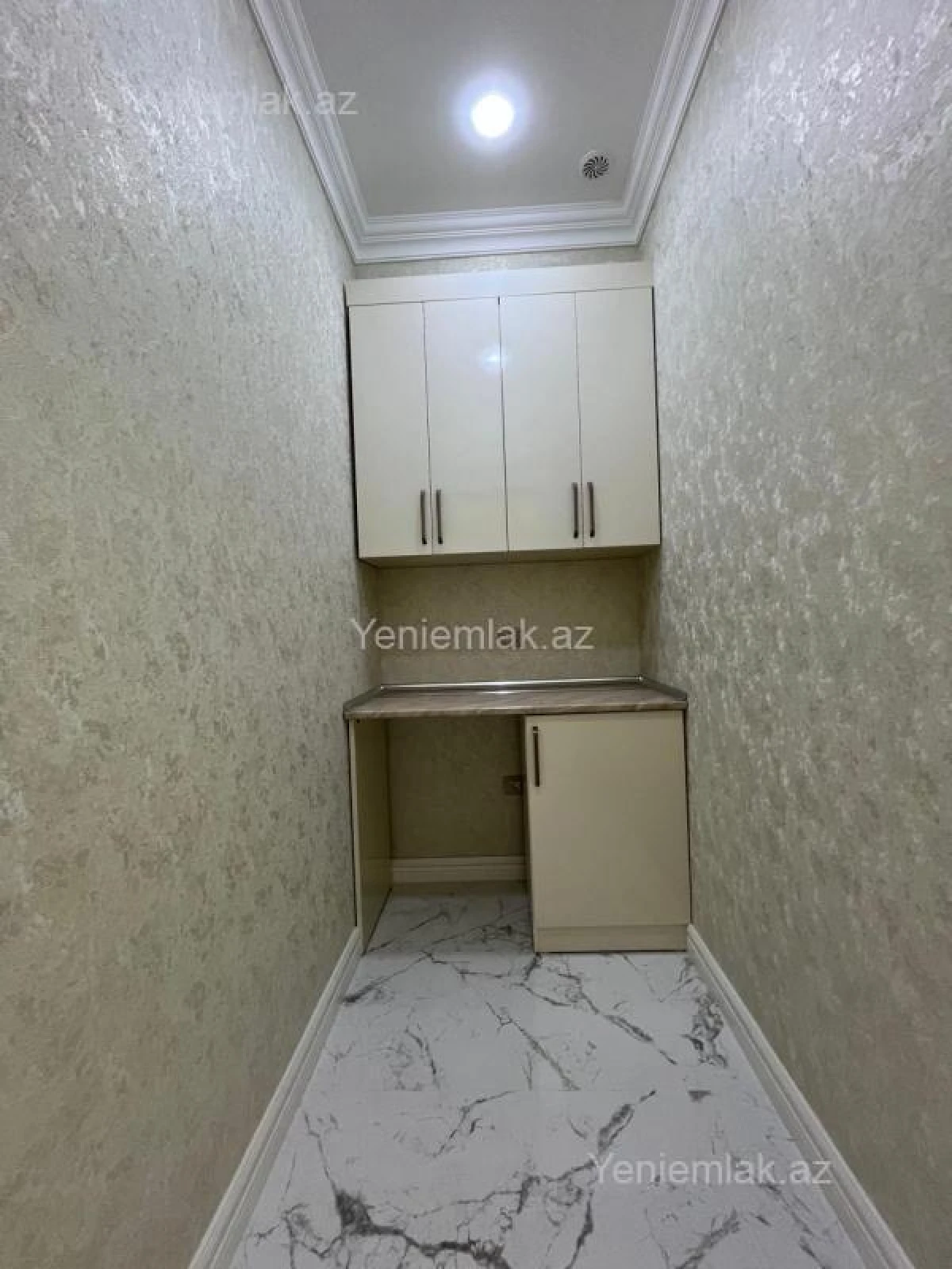 Satılır 3 otaqlı yeni tikili 136 m²