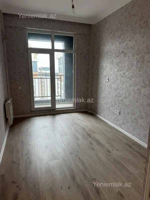 Satılır 2 otaqlı yeni tikili 75 m²