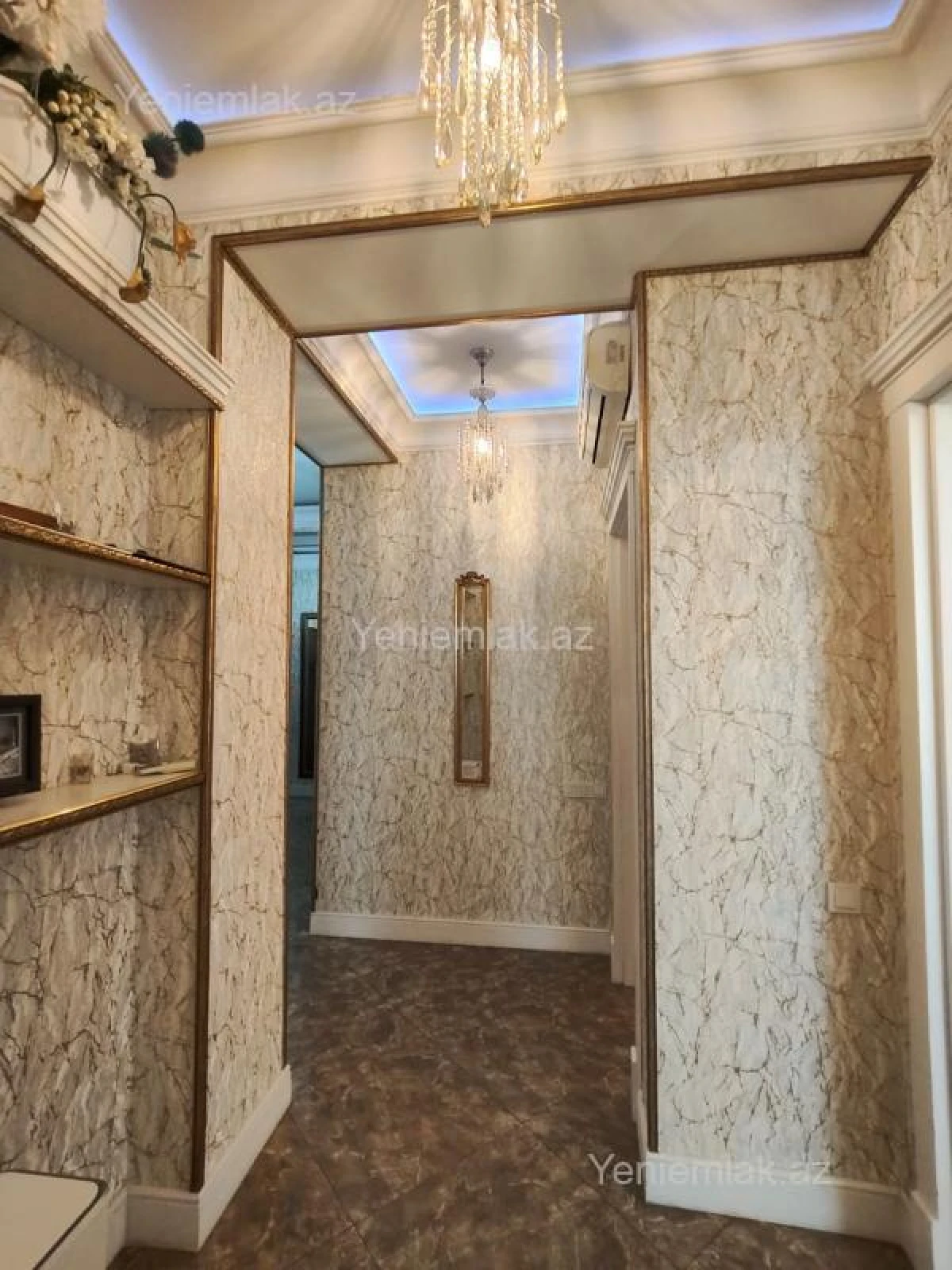 Satılır 3 otaqlı yeni tikili 100 m²