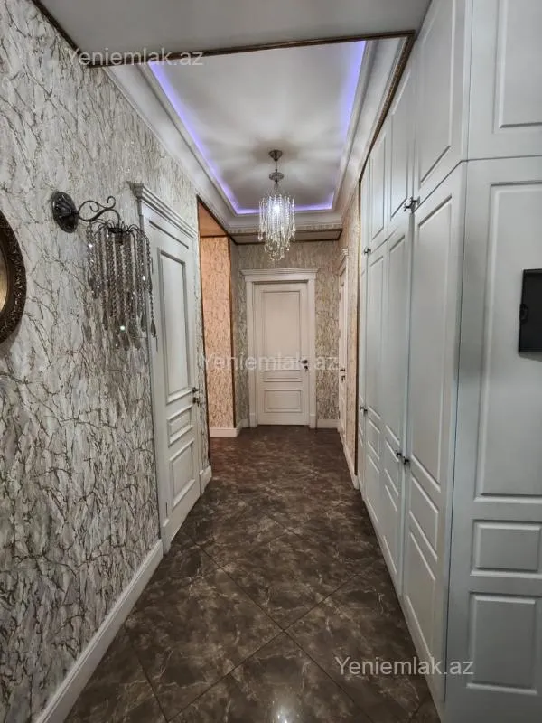 Satılır 3 otaqlı yeni tikili 100 m²