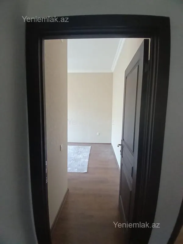 Satılır 3 otaqlı yeni tikili 75 m²