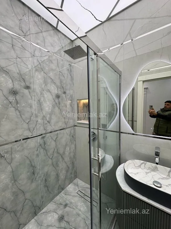 Satılır 3 otaqlı yeni tikili 95 m²