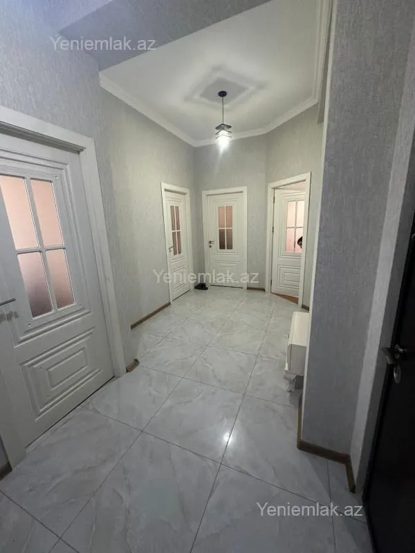 Satılır 3 otaqlı yeni tikili 95 m²